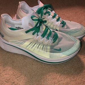 Nike soon fly S.P. 8:88:88